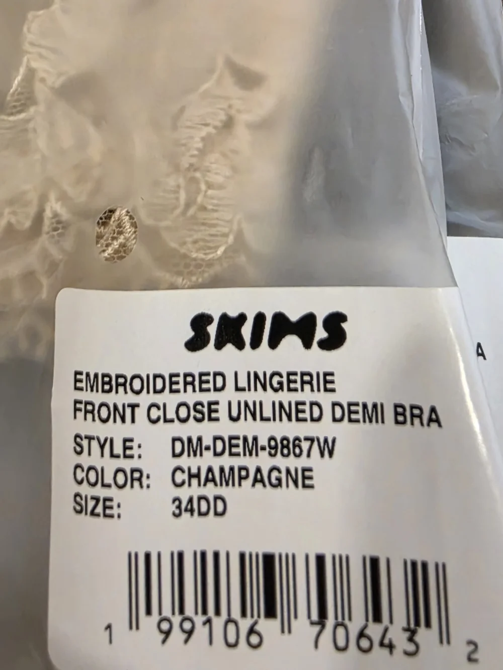 NWT SKIMS Embroidered Lingerie Front Close Unlined Demi Bra Champagne 34DD - Picture 4 of 5